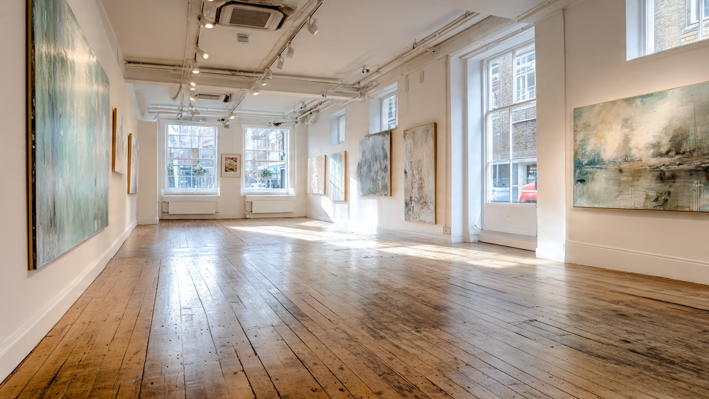 Hidden art spaces in London featuring an independent contemporary gallery with minimalist interiors and natural light, showcasing alternative art venues beyond mainstream museums
