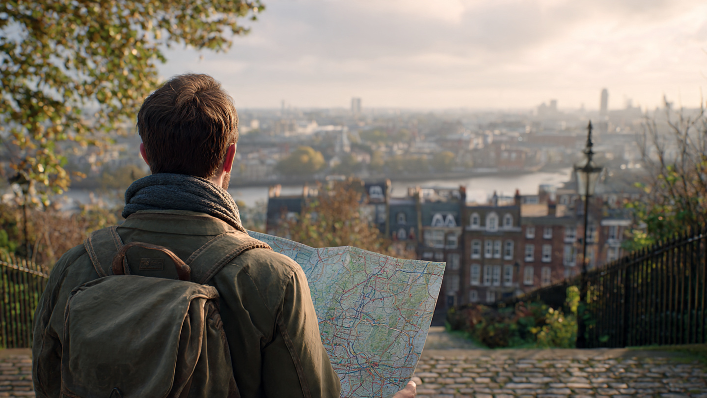 Traveler looking over London while planning routes during a 1 day London itinerary and one day in London travel plan